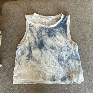 Lululemon flowy tank size 4 great condition